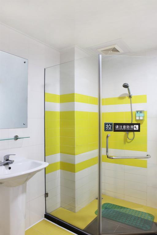 7Days Inn Guiyang West Yan'An Road Екстериор снимка